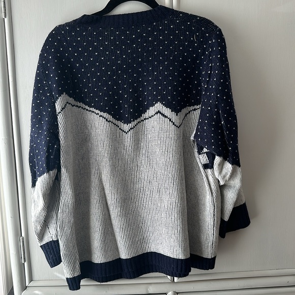 J*Crew - XXL - Crew Neck L/S Sweater with Winter Scene - Picture 6 of 6